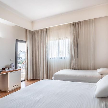 Emily'S Hotel Тиверіада Екстер'єр фото