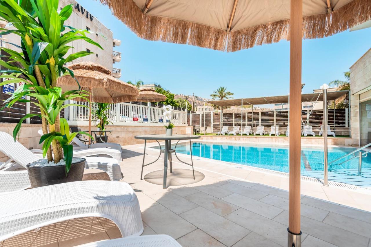 Emily'S Hotel Тиверіада Екстер'єр фото