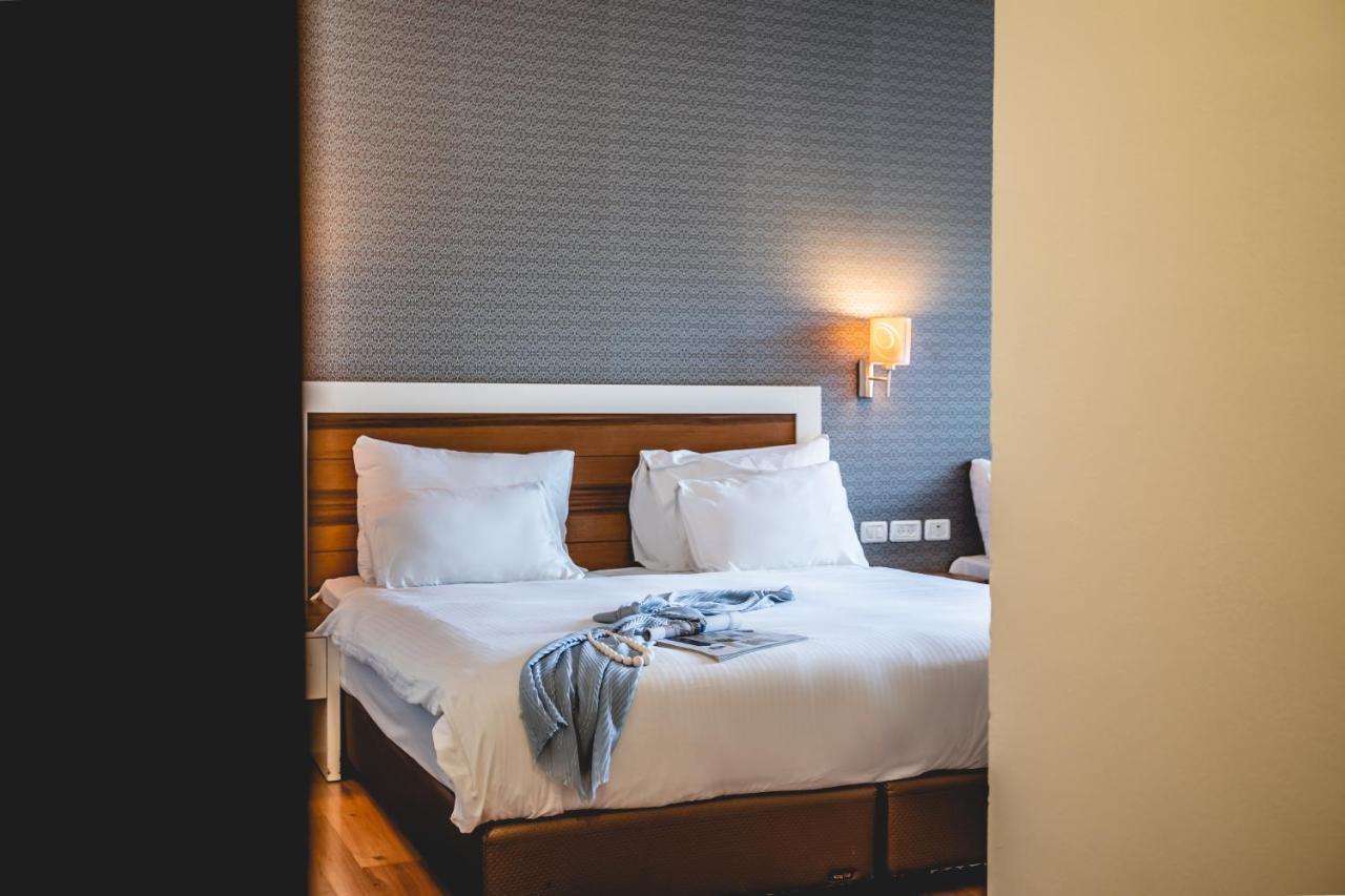 Emily'S Hotel Тиверіада Екстер'єр фото